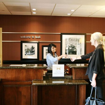 Hampton Inn & Suites Lodi Bagian luar foto